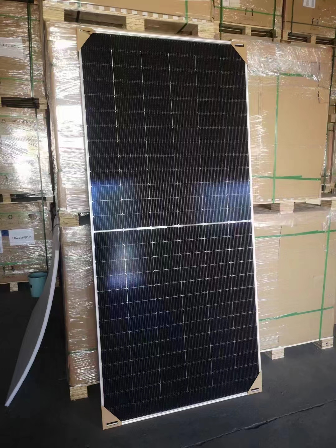 Jinko Tiger Neo 66HL4M-BDV 625-650W N-type Bifacial Dual Glass Solar Panels Fast Shipment 4-6 Days jinko Stock